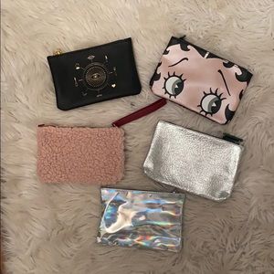 5 mini makeup bags